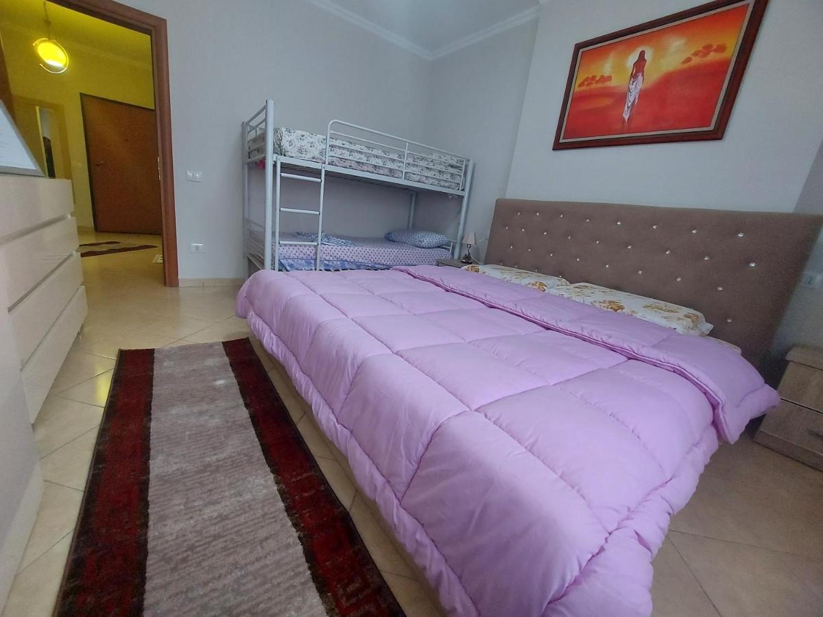 Bral Apartments 8 Two-Bedroom Beachfront ドゥラス エクステリア 写真