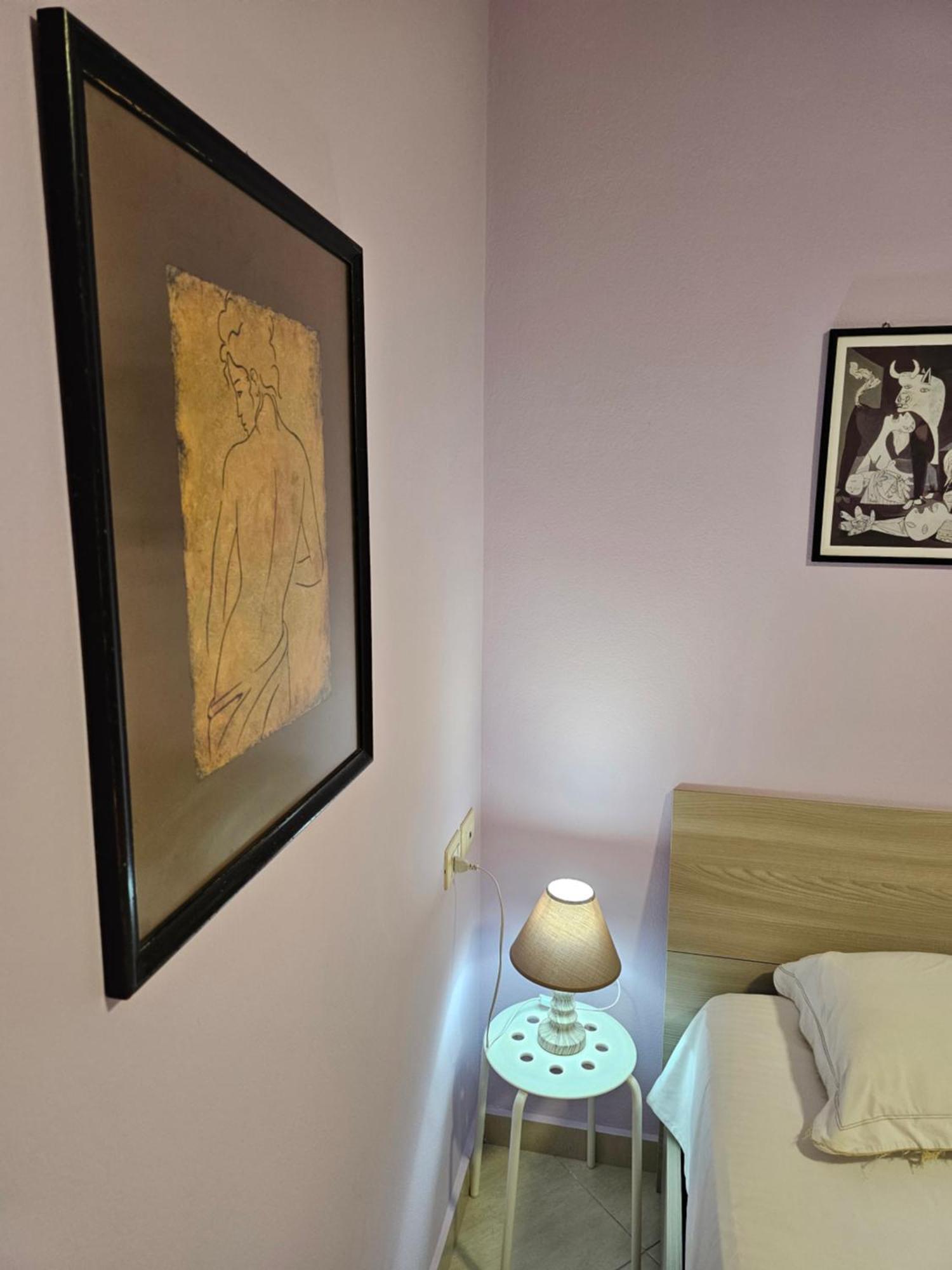 Bral Apartments 8 Two-Bedroom Beachfront ドゥラス エクステリア 写真