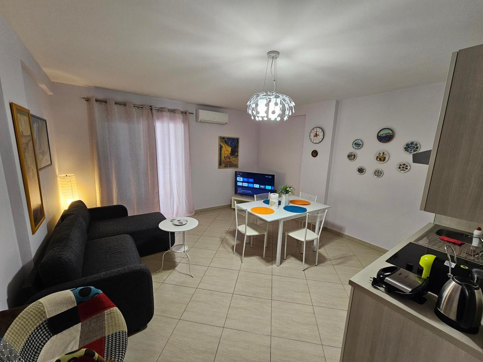 Bral Apartments 8 Two-Bedroom Beachfront ドゥラス エクステリア 写真
